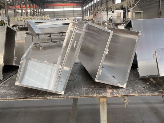 অপ্রচলিত আকারের ফ্লেক্সার প্লেট বাঁকা প্রকার অ্যালুমিনিয়াম ভিনিয়ার ফ্লুরোকার্বন লেপযুক্ত অ্যান্টি স্ট্যাটিক বাইরের দেয়াল ইনস্টলেশন